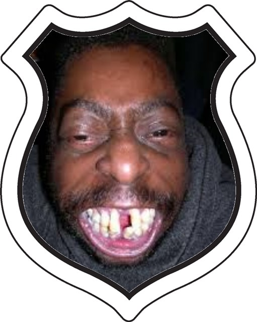 badge_maninthemiddle3.png badge_maninthemiddle3.png