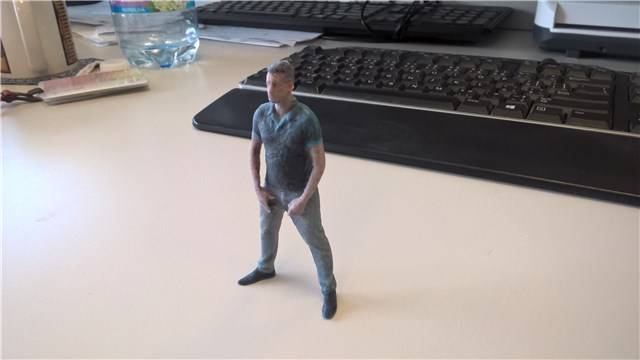 figurka_me_03.jpg figurka_me_03.jpg